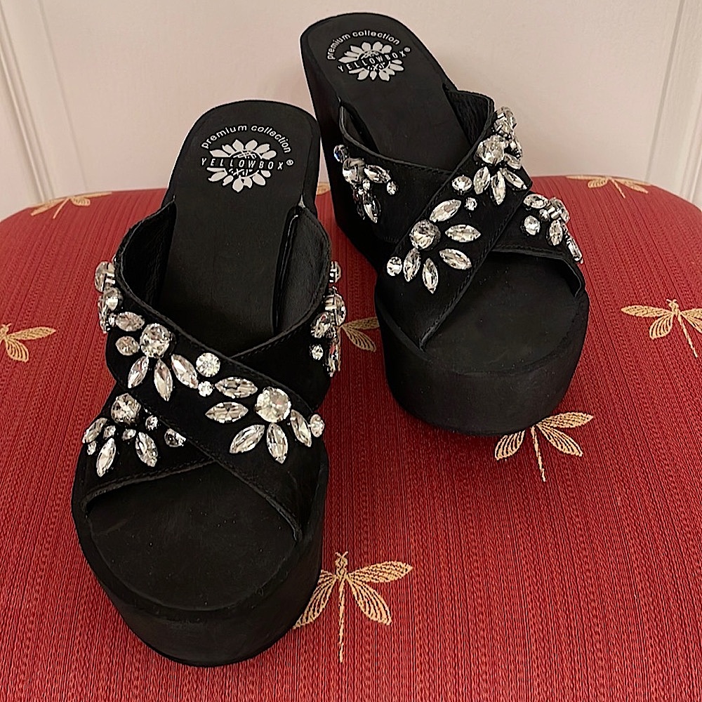 Yellow box dress sandals - 8.5M